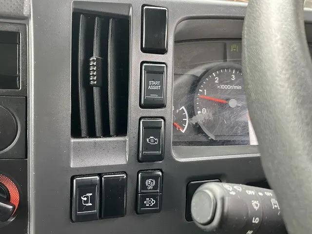 いすゞエルフボトルバン小型（2t・3t）[写真21]