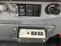 いすゞエルフボトルバン小型（2t・3t）[写真23]