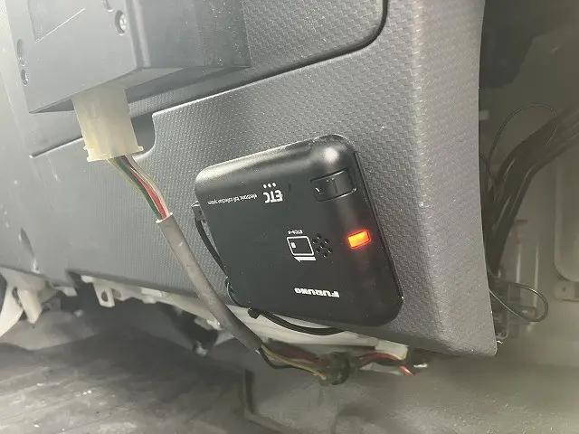 いすゞエルフボトルバン小型（2t・3t）[写真26]