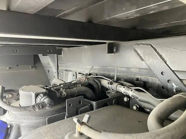 いすゞエルフボトルバン小型（2t・3t）[写真32]