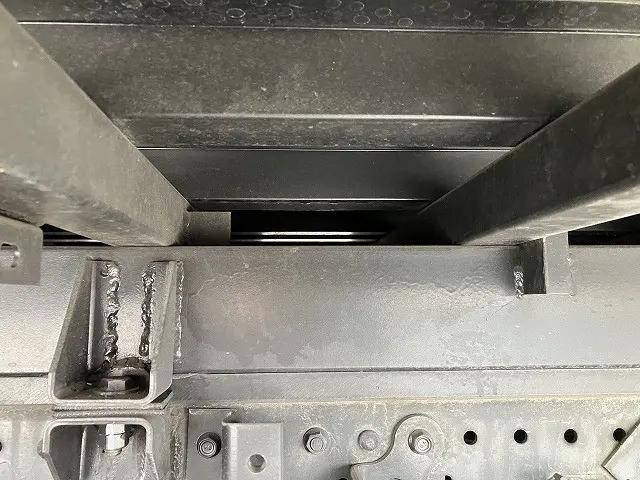 いすゞエルフボトルバン小型（2t・3t）[写真35]