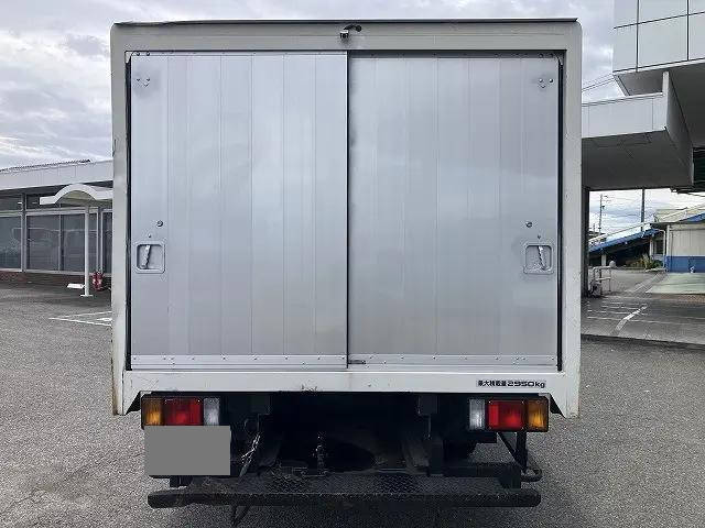 いすゞエルフボトルバン小型（2t・3t）[写真06]