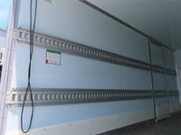 日野デュトロ冷凍車（冷蔵車）小型（2t・3t）[写真24]