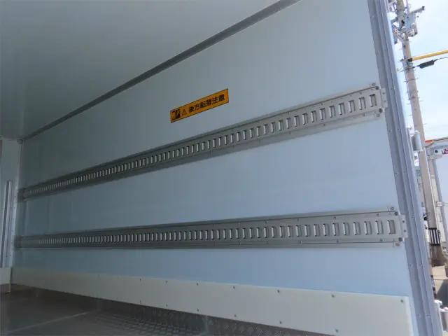 日野デュトロ冷凍車（冷蔵車）小型（2t・3t）[写真24]