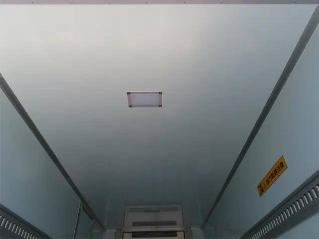 日野デュトロ冷凍車（冷蔵車）小型（2t・3t）[写真25]