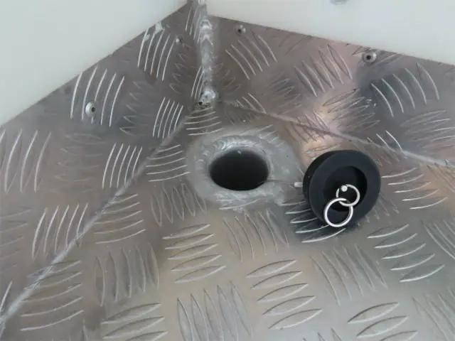 日野デュトロ冷凍車（冷蔵車）小型（2t・3t）[写真27]