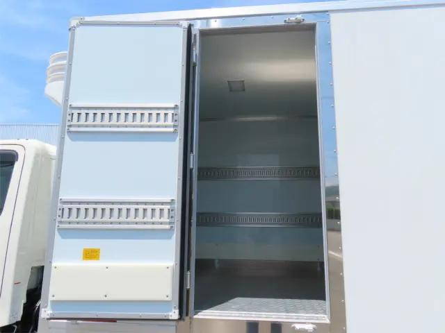 日野デュトロ冷凍車（冷蔵車）小型（2t・3t）[写真29]