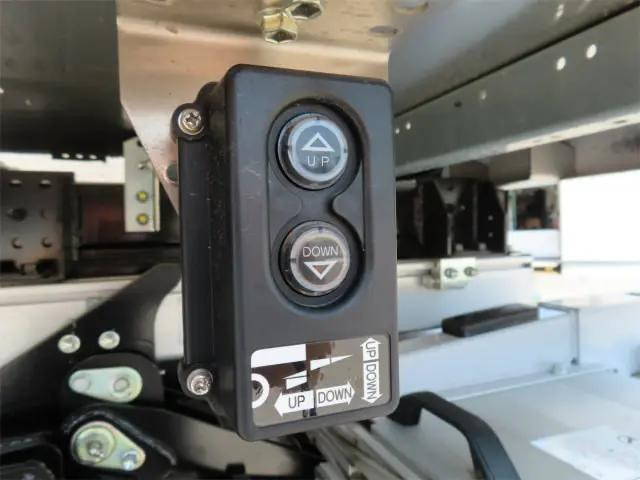 日野デュトロ冷凍車（冷蔵車）小型（2t・3t）[写真32]