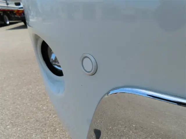 日野デュトロ冷凍車（冷蔵車）小型（2t・3t）[写真08]