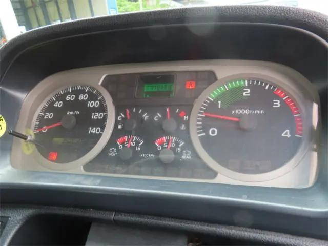 日野レンジャータンク車（タンクローリー）増トン（6t・8t）[写真10]