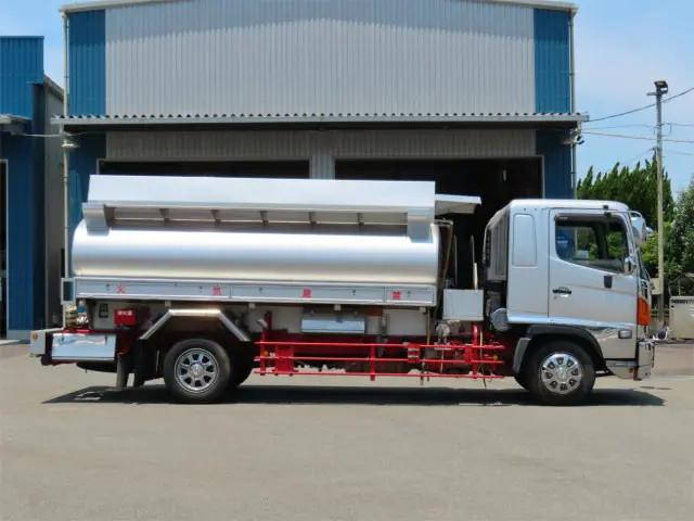 日野レンジャータンク車（タンクローリー）増トン（6t・8t）[写真04]