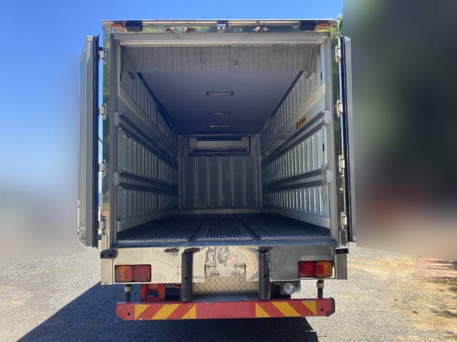 日野レンジャー冷凍車（冷蔵車）中型（4t）[写真09]