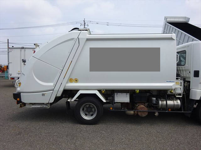 三菱ふそうファイターパッカー車（塵芥車）中型（4t）[写真05]