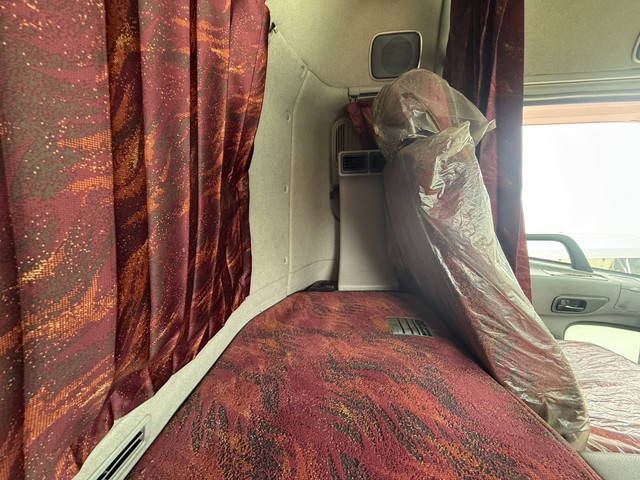 UDトラックスその他の車種アルミブロック大型（10t）[写真21]