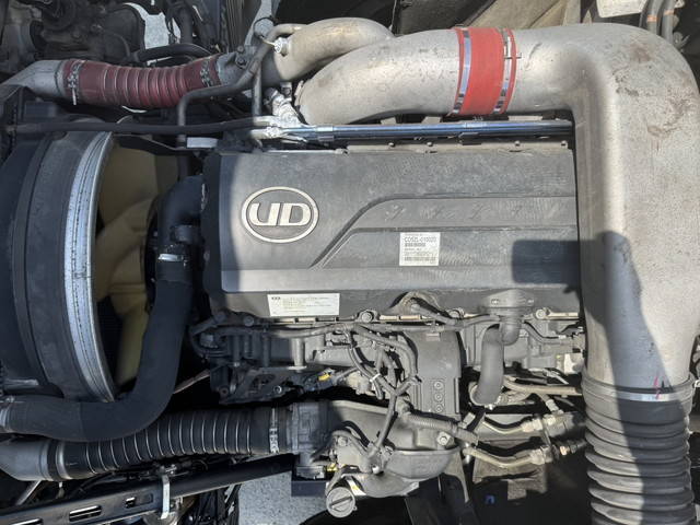 UDトラックスその他の車種アルミブロック大型（10t）[写真25]