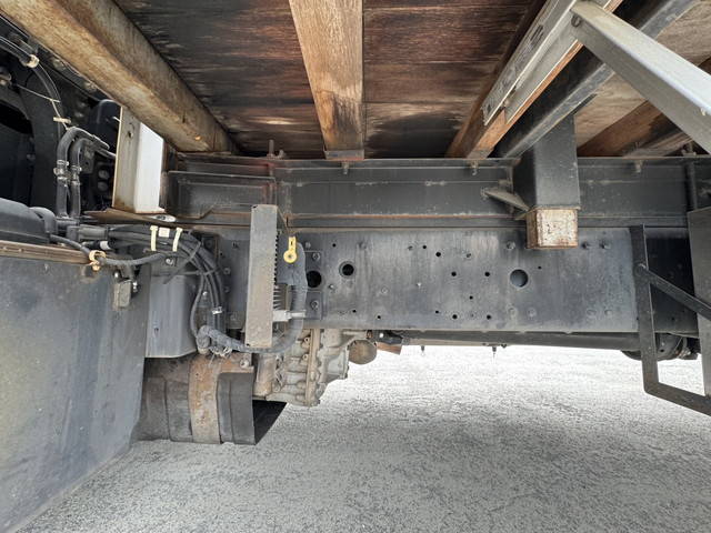 UDトラックスその他の車種アルミブロック大型（10t）[写真30]