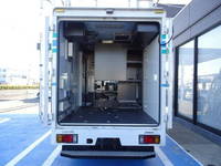 いすゞエルフその他の形状小型（2t・3t）[写真09]