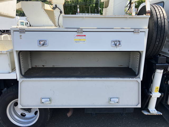 日野デュトロ高所作業車小型（2t・3t）[写真12]