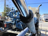 日野レンジャー汚泥吸引車増トン（6t・8t）[写真14]