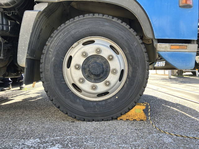 日野レンジャー汚泥吸引車増トン（6t・8t）[写真14]