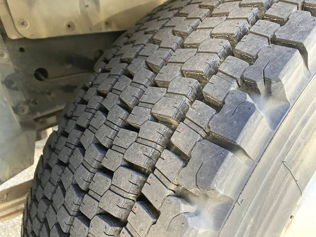 日野レンジャー汚泥吸引車増トン（6t・8t）[写真15]