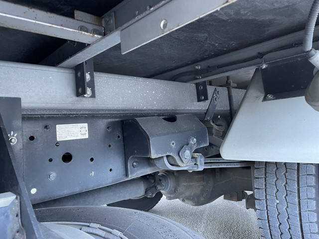 日野デュトロ冷凍車（冷蔵車）小型（2t・3t）[写真26]