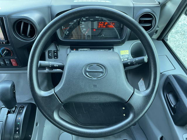 日野デュトロ冷凍車（冷蔵車）小型（2t・3t）[写真35]