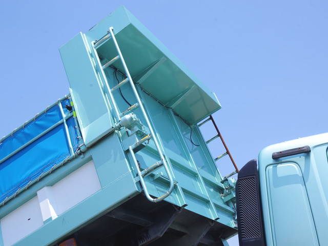 日野プロフィアダンプ大型（10t）[写真12]