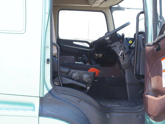 日野プロフィアダンプ大型（10t）[写真30]