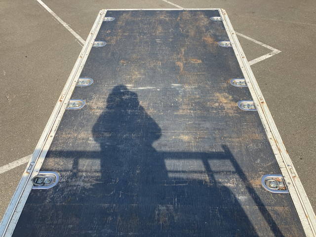 三菱ふそうキャンター平ボディ小型（2t・3t）[写真14]