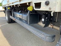 三菱ふそうキャンター平ボディ小型（2t・3t）[写真17]