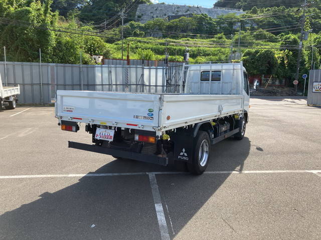 三菱ふそうキャンター平ボディ小型（2t・3t）[写真02]