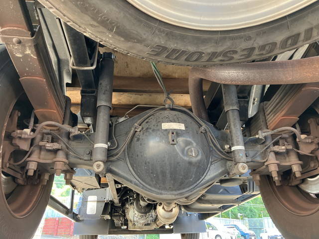 三菱ふそうキャンター平ボディ小型（2t・3t）[写真26]