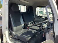 三菱ふそうキャンター平ボディ小型（2t・3t）[写真31]