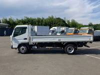 三菱ふそうキャンター平ボディ小型（2t・3t）[写真05]