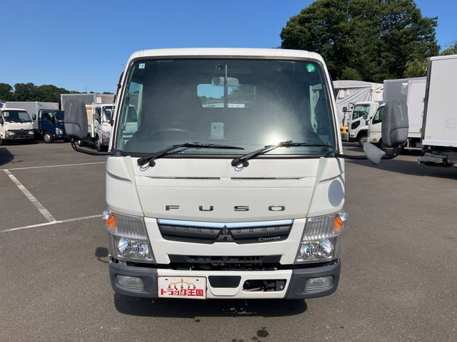 三菱ふそうキャンター平ボディ小型（2t・3t）[写真07]