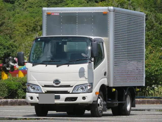 日野デュトロアルミバン小型（2t・3t）[写真01]