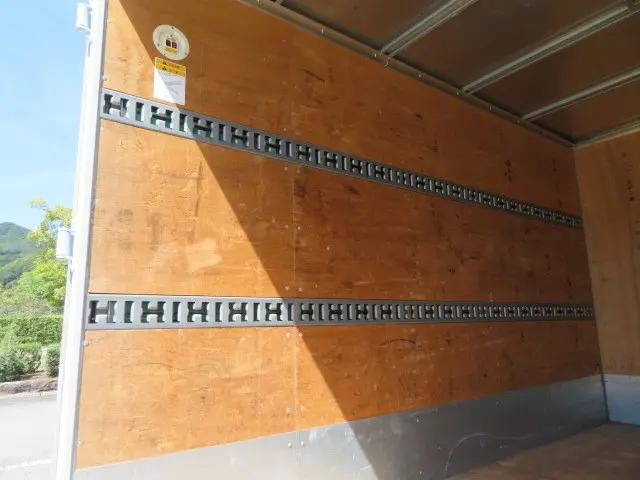 日野デュトロアルミバン小型（2t・3t）[写真14]