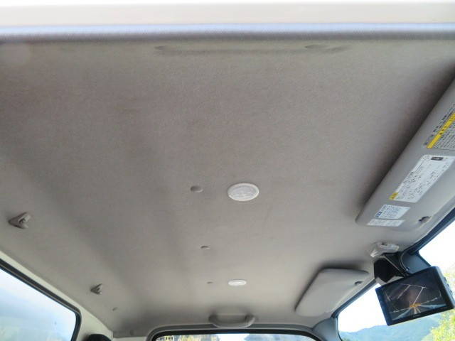 日野デュトロアルミバン小型（2t・3t）[写真32]