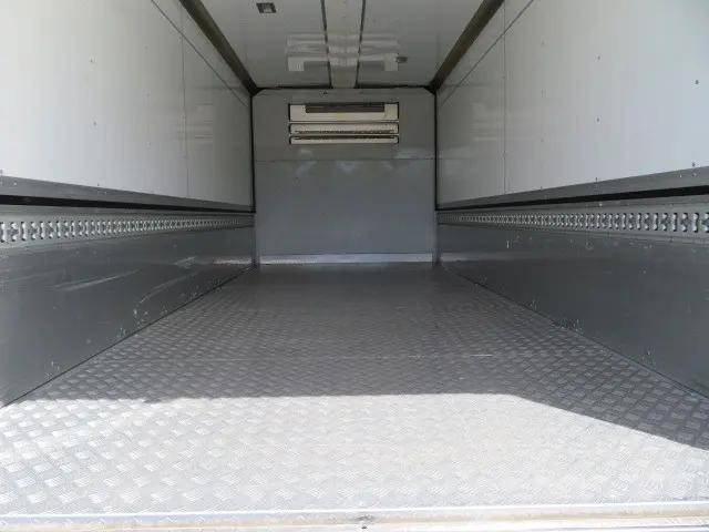 日野デュトロ冷蔵冷凍ウイング小型（2t・3t）[写真22]