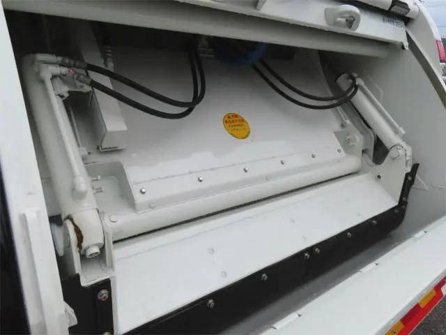 日野デュトロパッカー車（塵芥車）小型（2t・3t）[写真29]