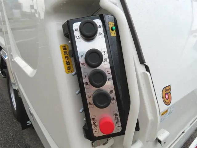 日野デュトロパッカー車（塵芥車）小型（2t・3t）[写真32]