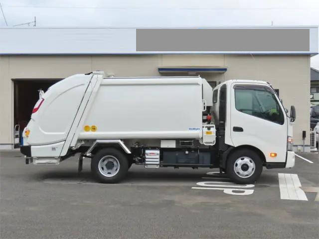 日野デュトロパッカー車（塵芥車）小型（2t・3t）[写真04]