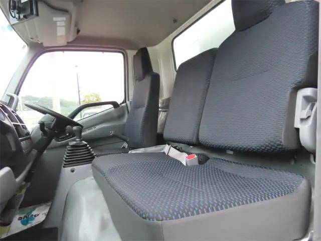 日野デュトロパッカー車（塵芥車）小型（2t・3t）[写真09]