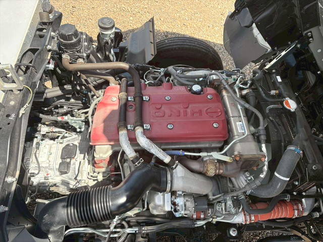 日野レンジャー冷凍車（冷蔵車）中型（4t）[写真18]