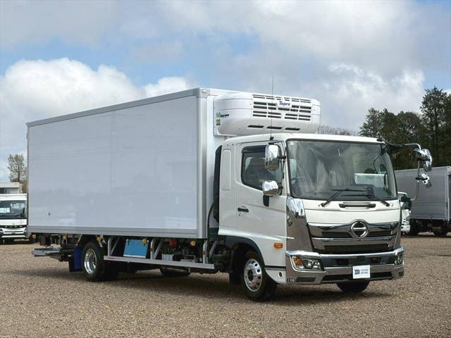 日野レンジャー冷凍車（冷蔵車）中型（4t）[写真02]