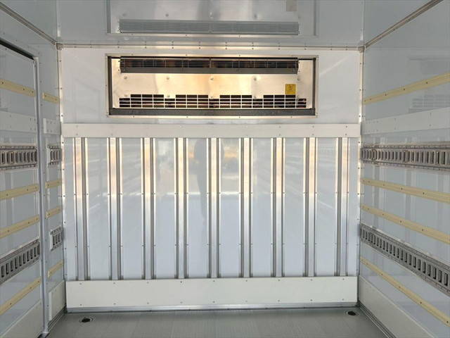 日野レンジャー冷凍車（冷蔵車）中型（4t）[写真07]