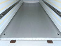 日野レンジャー冷凍車（冷蔵車）中型（4t）[写真09]