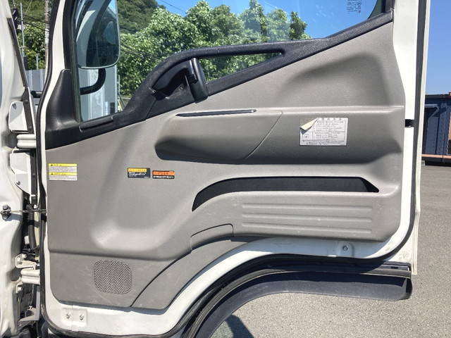 三菱ふそうキャンタークレーン4段小型（2t・3t）[写真31]