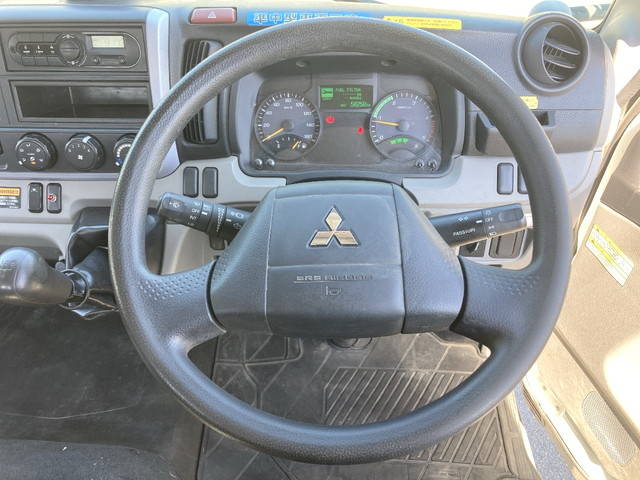 三菱ふそうキャンタークレーン4段小型（2t・3t）[写真37]